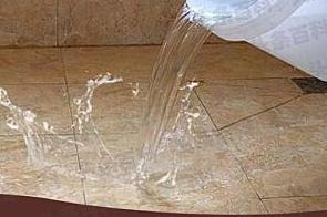 怒江漏水维修 免砸砖防水材料该如何施工
